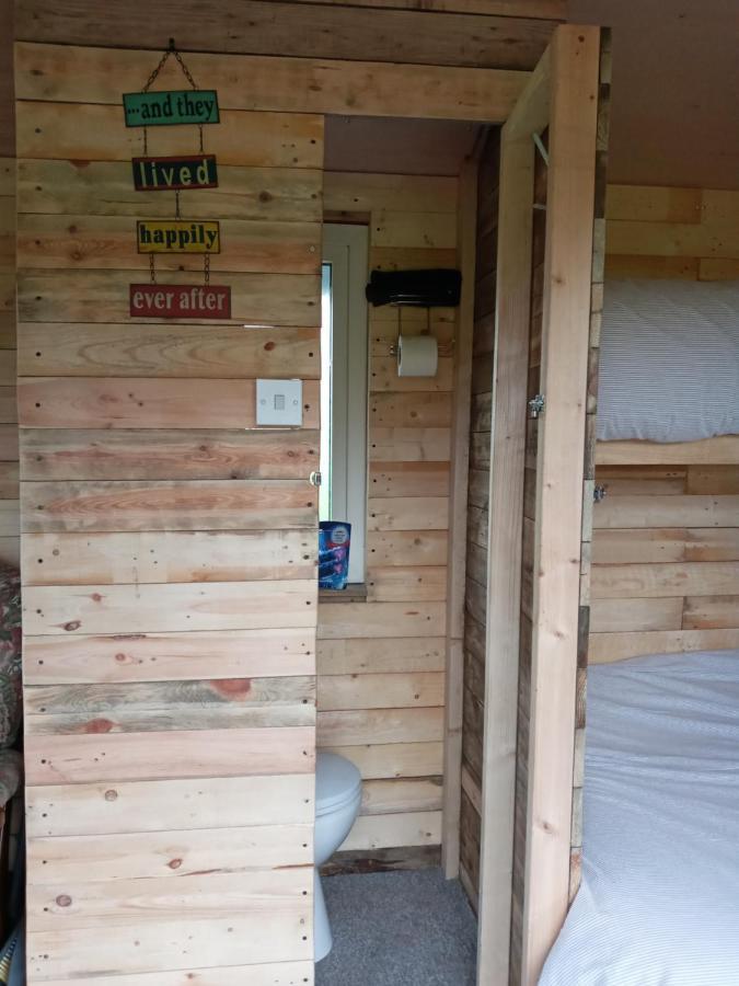 Orchard Meadow Shepherd Huts Leek-Buxton-Ashbourne Upper Elkstone エクステリア 写真