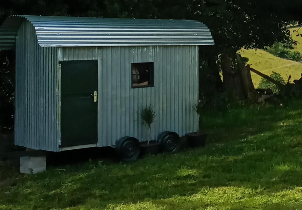 Orchard Meadow Shepherd Huts Leek-Buxton-Ashbourne Upper Elkstone エクステリア 写真